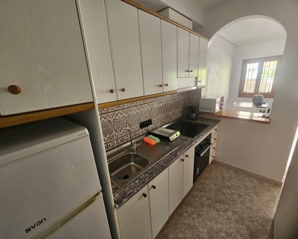 2 soveværelse Lejlighed til salg i Playa Flamenca, Orihuela med swimmingpool - € 185.000 (Ref: 9827742)