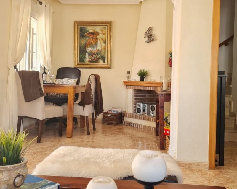 3 quarto Moradia para venda em Villamartin com piscina - 285 000 € (Ref: 9827746)