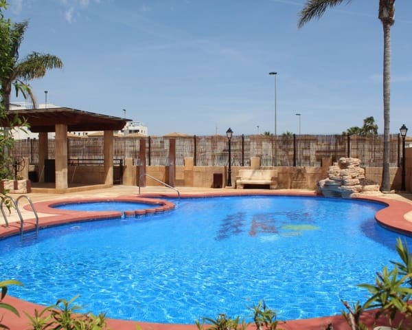 3 quarto Moradia para venda em Villamartin, Orihuela com piscina - 285 000 € (Ref: 9827746)