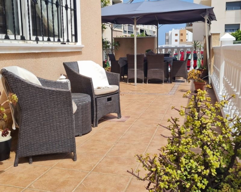 3 quarto Moradia para venda em Villamartin com piscina - 285 000 € (Ref: 9827746)