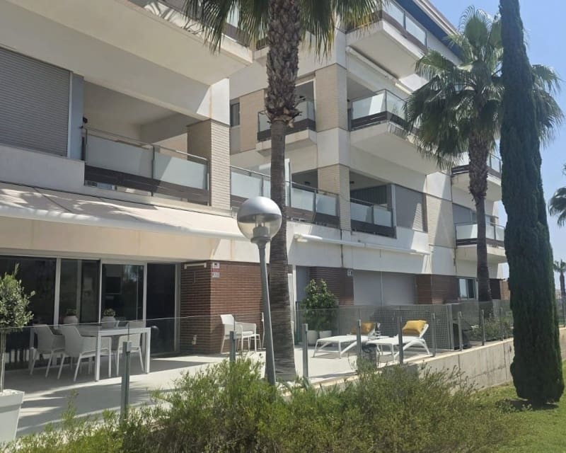 3 sovrum Lägenhet till salu i Villamartin med pool - 299 900 € (Ref: 9827747)