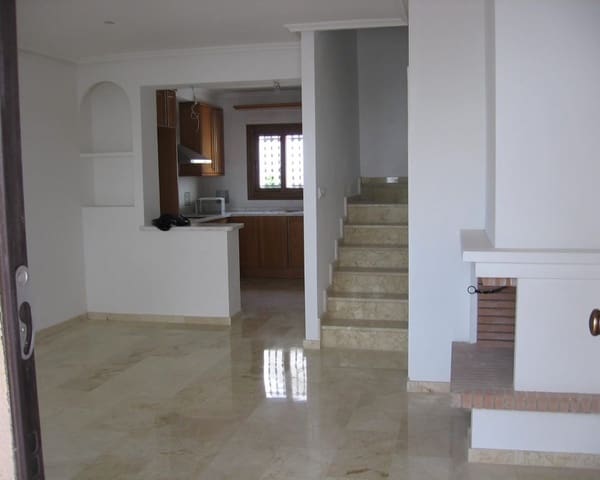 2 soverom Hus til salgs i Villamartin, Orihuela med svømmebasseng - € 239 000 (Ref: 9827751)