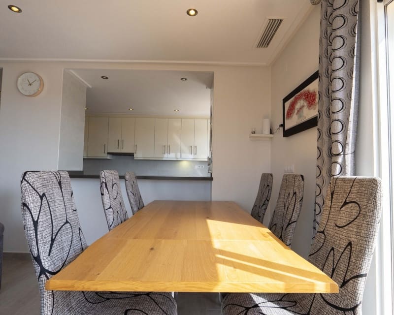 3 slaapkamer Appartement te koop in Villamartin met zwembad - € 360.000 (Ref: 9827753)