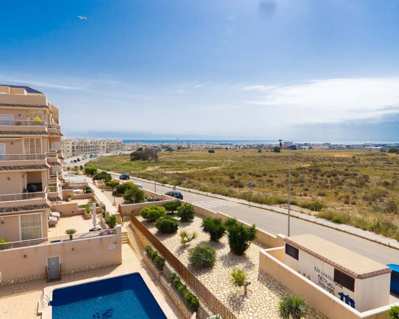 3 slaapkamer Appartement te koop in Villamartin met zwembad - € 360.000 (Ref: 9827753)