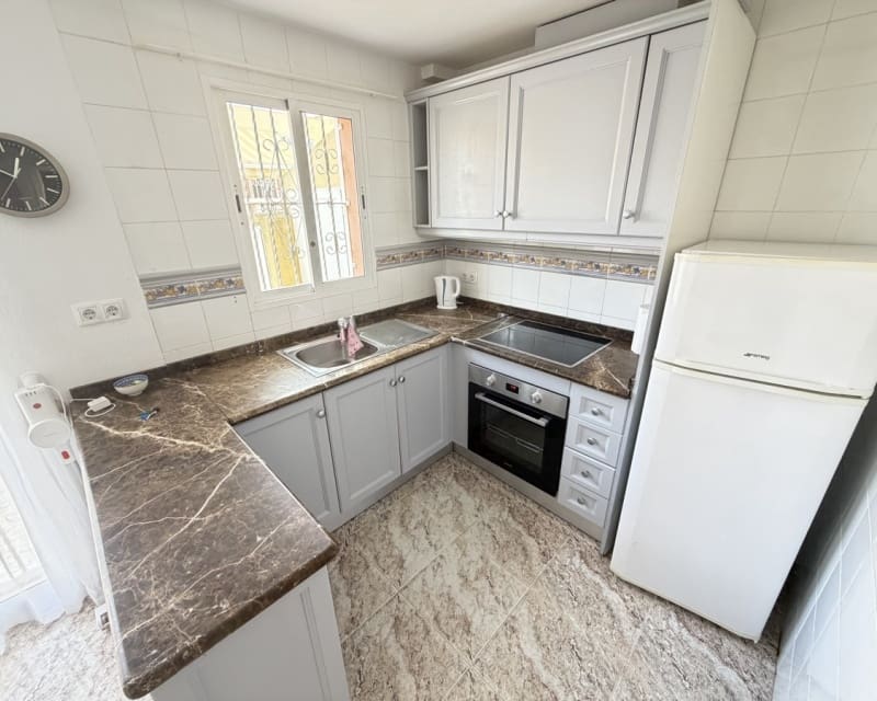 2 bedroom Townhouse for sale in Villamartin with pool - € 179,995 (Ref: 9827754)