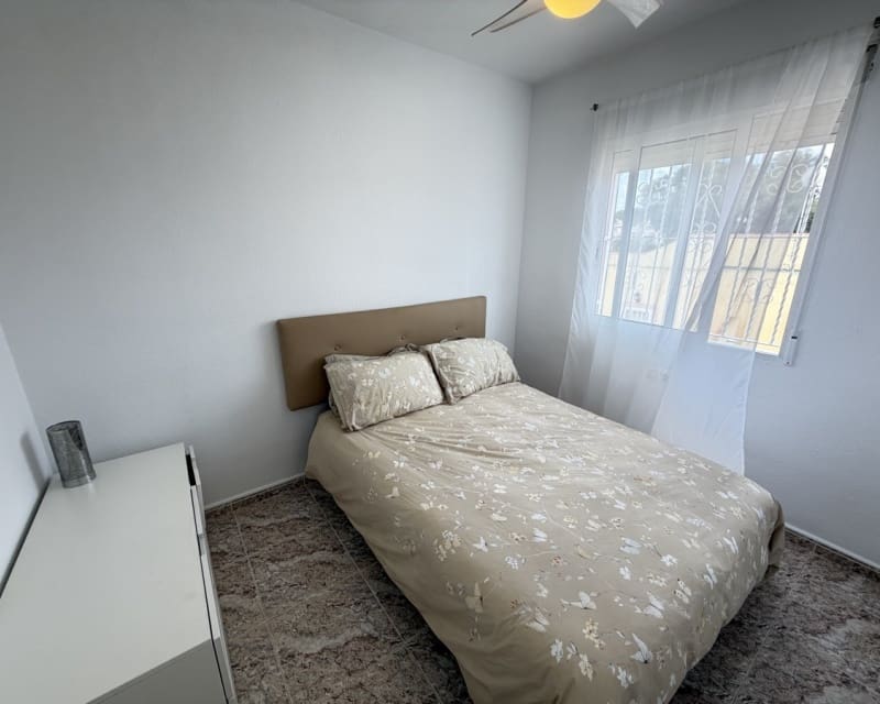 2 bedroom Townhouse for sale in Villamartin with pool - € 179,995 (Ref: 9827754)
