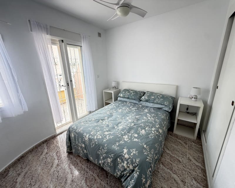 2 bedroom Townhouse for sale in Villamartin with pool - € 179,995 (Ref: 9827754)