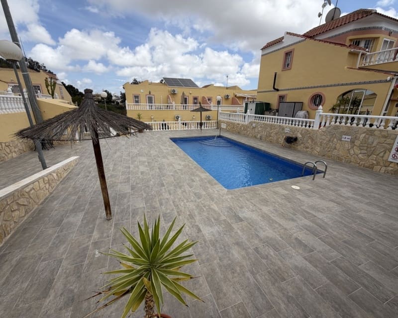 2 bedroom Townhouse for sale in Villamartin with pool - € 179,995 (Ref: 9827754)