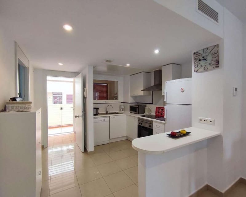 2 soveværelse Lejlighed til salg i Playa Flamenca med swimmingpool - € 273.000 (Ref: 9827758)