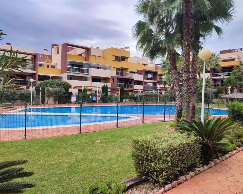 2 soveværelse Lejlighed til salg i Playa Flamenca med swimmingpool - € 273.000 (Ref: 9827758)