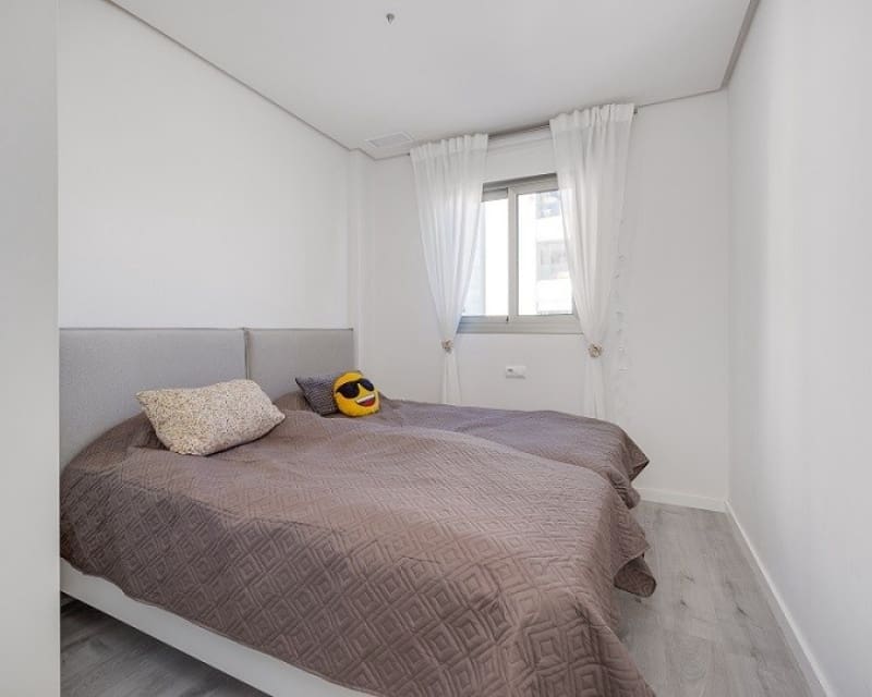 3 Zimmer Apartment zu verkaufen in Villamartin mit Pool - 299.000 € (Ref: 9827761)