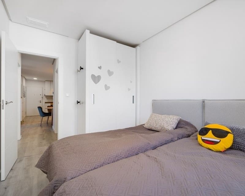 3 Zimmer Apartment zu verkaufen in Villamartin mit Pool - 299.000 € (Ref: 9827761)