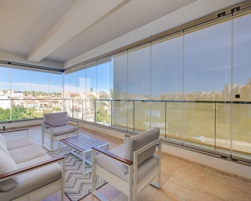 3 Zimmer Apartment zu verkaufen in Villamartin mit Pool - 299.000 € (Ref: 9827761)