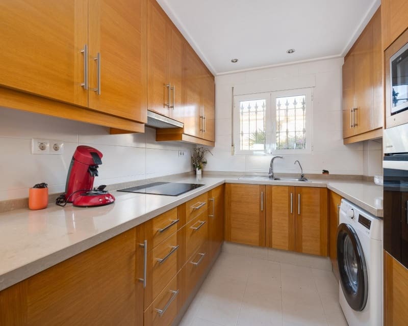 2 slaapkamer Bungalow te koop in Villamartin met zwembad - € 199.000 (Ref: 9827762)
