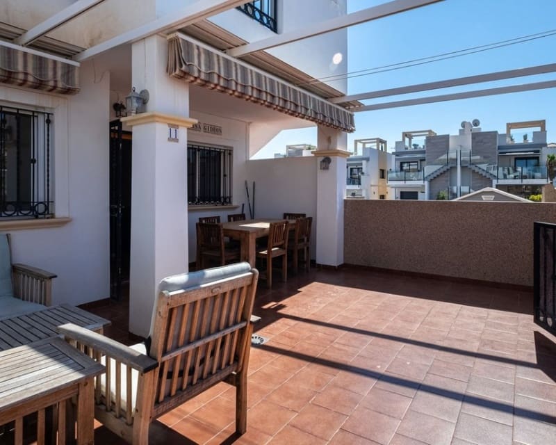 2 bedroom Apartment for sale in Punta Prima with pool - € 219,000 (Ref: 9856158)
