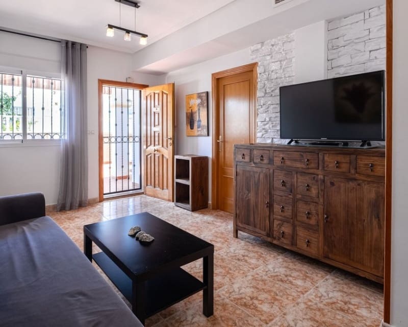 2 bedroom Apartment for sale in Punta Prima with pool - € 219,000 (Ref: 9856158)