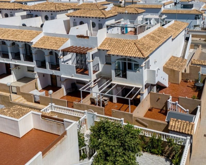 2 bedroom Apartment for sale in Punta Prima with pool - € 219,000 (Ref: 9856158)