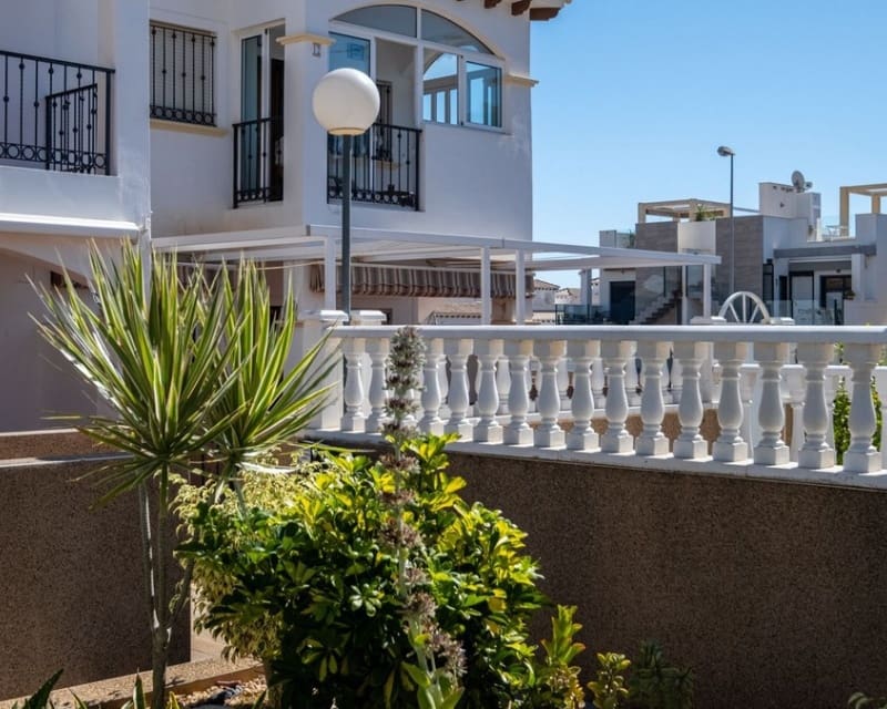 2 bedroom Apartment for sale in Punta Prima with pool - € 219,000 (Ref: 9856158)