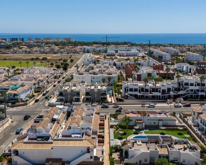 2 bedroom Apartment for sale in Punta Prima with pool - € 219,000 (Ref: 9856158)