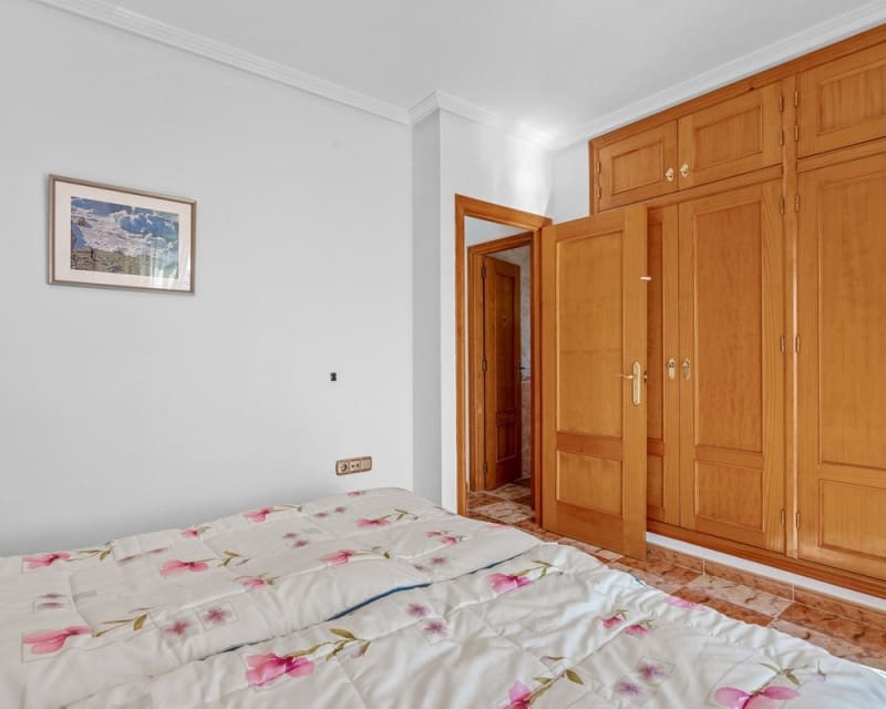 2 bedroom Villa for sale in Cabo Roig with pool - € 219,000 (Ref: 9856252)