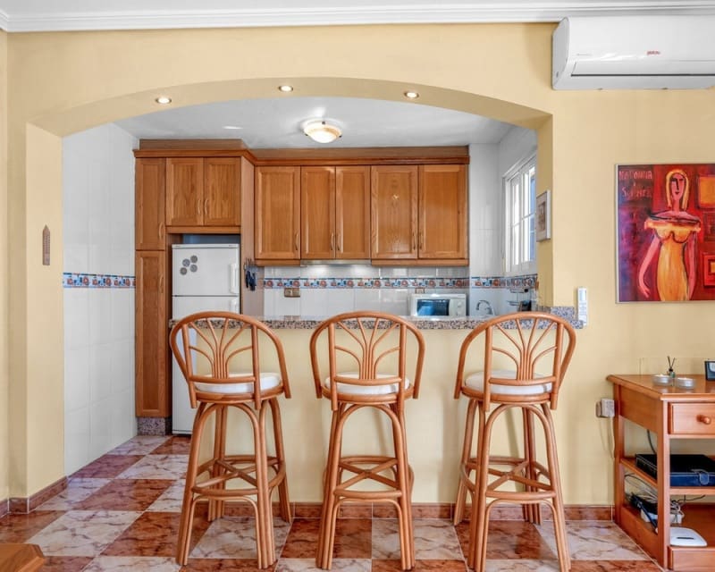 2 bedroom Villa for sale in Cabo Roig with pool - € 219,000 (Ref: 9856252)