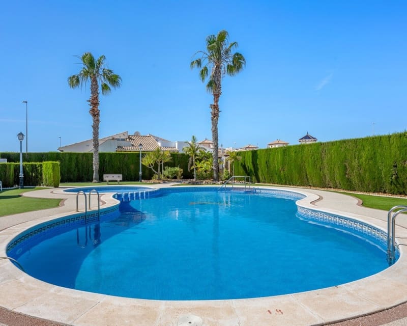 2 bedroom Villa for sale in Cabo Roig with pool - € 219,000 (Ref: 9856252)