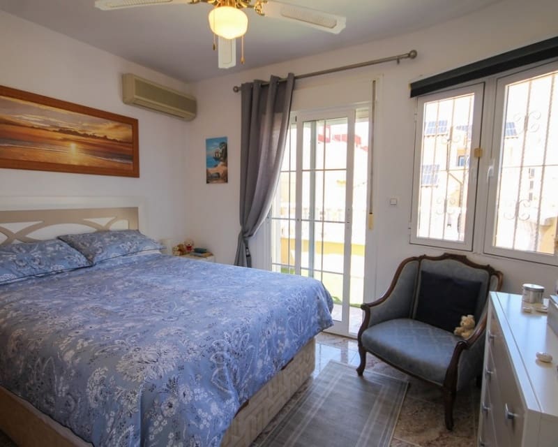 3 soverom Hus til salgs i Villamartin - € 255 000 (Ref: 9856253)