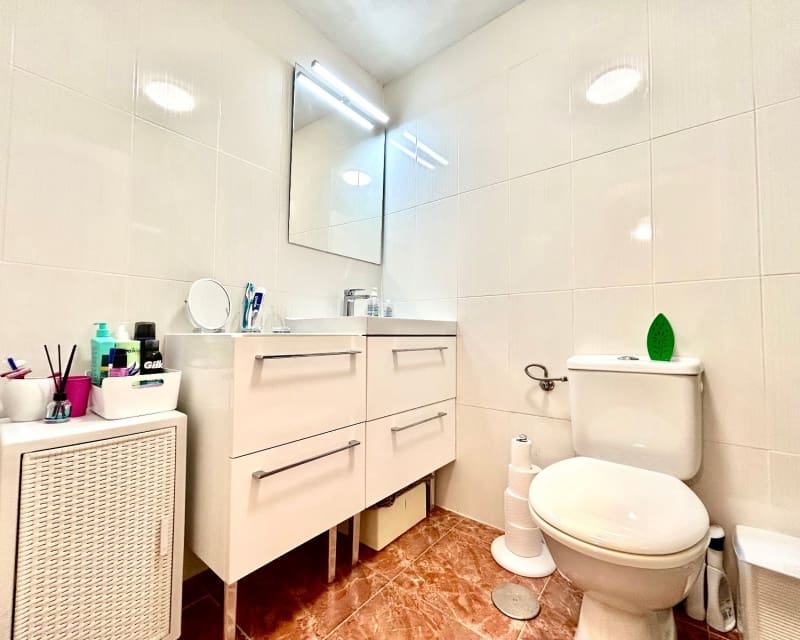 Apartamento de 2 habitaciones en La Zenia en venta con piscina - 190.900 € (Ref: 9860769)