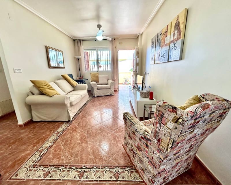 Apartamento de 2 habitaciones en La Zenia en venta con piscina - 190.900 € (Ref: 9860769)