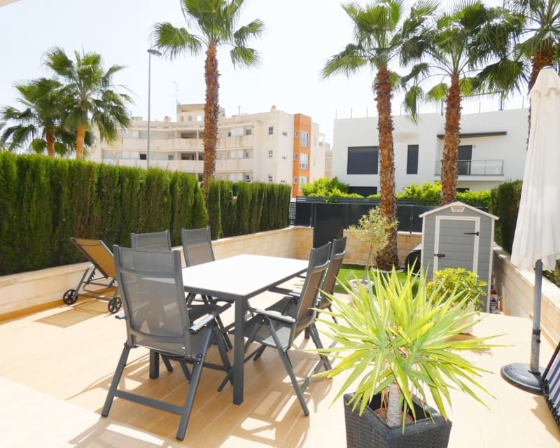 2 soveværelse Lejlighed til salg i Villamartin med swimmingpool - € 229.000 (Ref: 9860771)