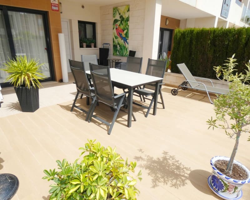 2 soveværelse Lejlighed til salg i Villamartin med swimmingpool - € 229.000 (Ref: 9860771)