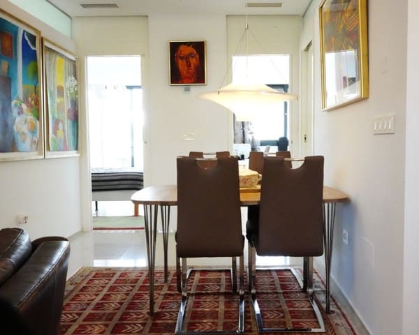 2 soveværelse Lejlighed til salg i Villamartin, Orihuela med swimmingpool - € 229.000 (Ref: 9860771)