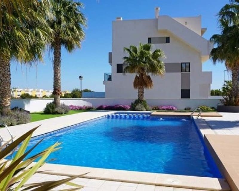 2 soveværelse Lejlighed til salg i Villamartin med swimmingpool - € 229.000 (Ref: 9860771)