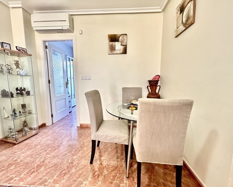 2 soveværelse Lejlighed til salg i La Zenia - € 190.900 (Ref: 9862430)