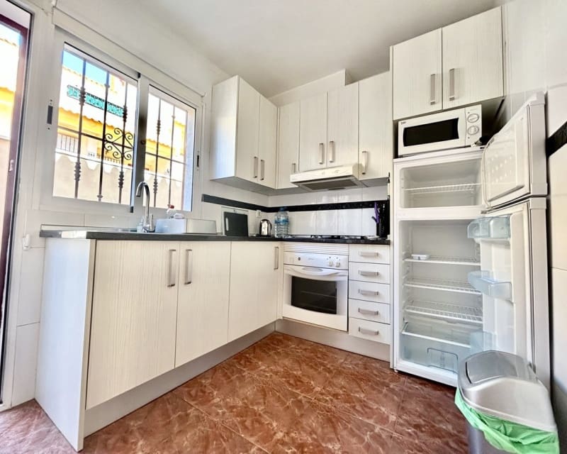 2 soveværelse Lejlighed til salg i La Zenia - € 190.900 (Ref: 9862430)