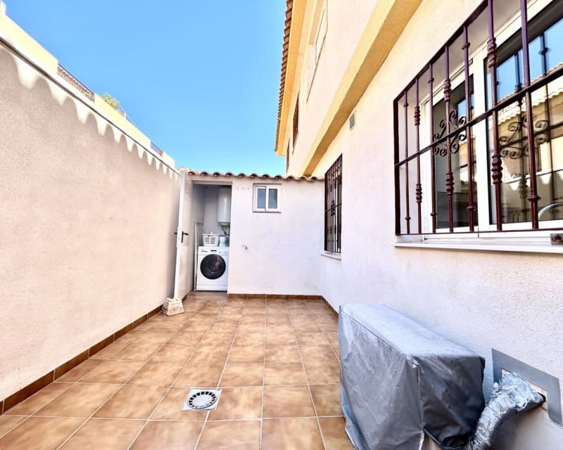 2 soveværelse Lejlighed til salg i La Zenia - € 190.900 (Ref: 9862430)