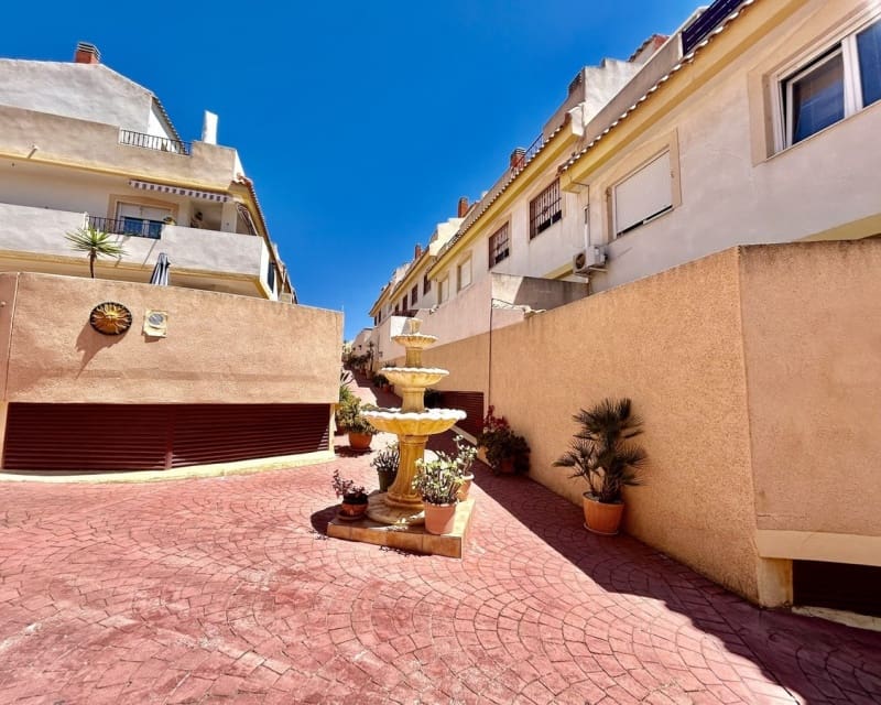 2 soveværelse Lejlighed til salg i La Zenia - € 190.900 (Ref: 9862430)