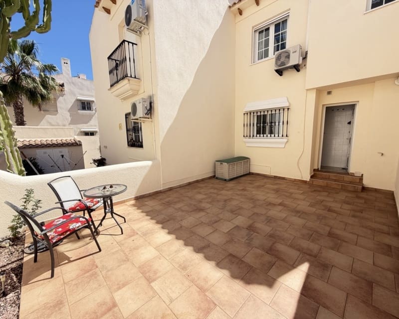 2 soverom Hus til salgs i Villamartin med svømmebasseng - € 234 000 (Ref: 9862432)