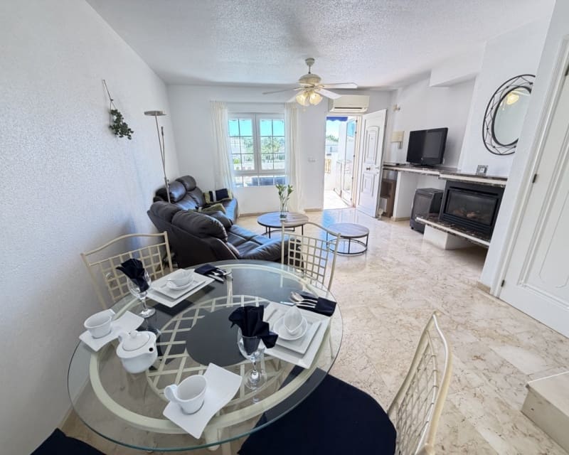 2 soverom Hus til salgs i Villamartin med svømmebasseng - € 234 000 (Ref: 9862432)