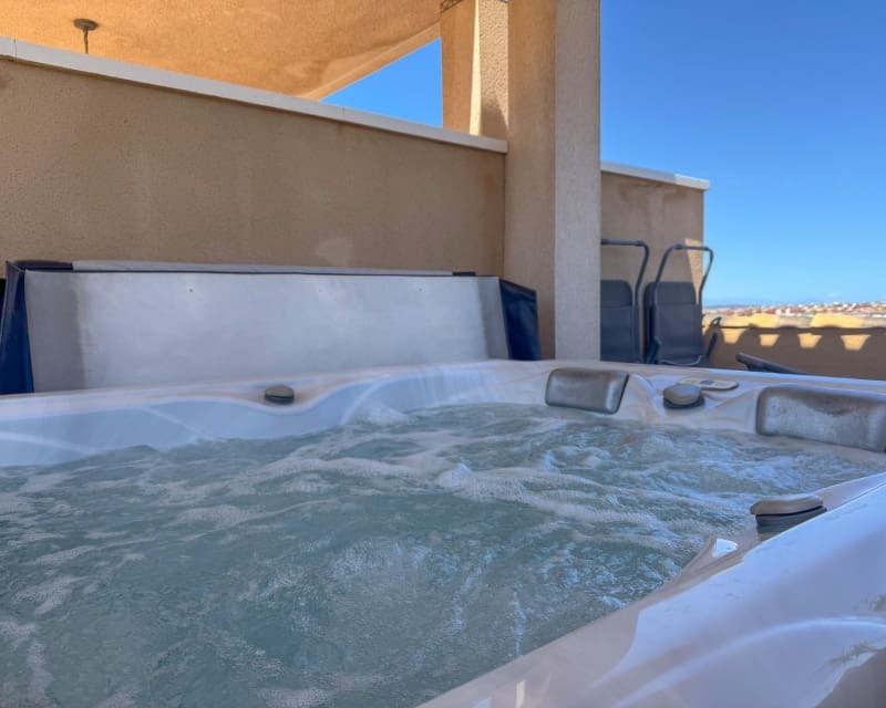 2 soveværelse Lejlighed til salg i Villamartin med swimmingpool - € 215.000 (Ref: 9862434)