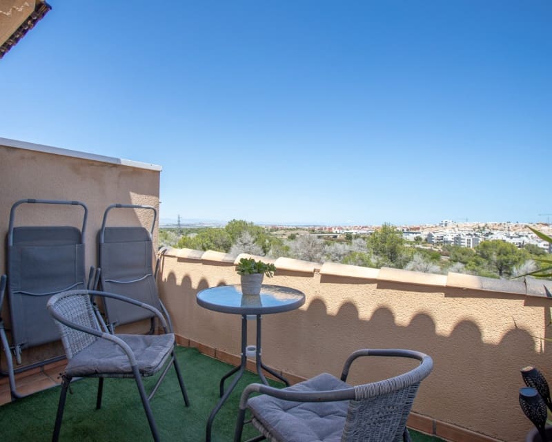 2 soveværelse Lejlighed til salg i Villamartin med swimmingpool - € 215.000 (Ref: 9862434)
