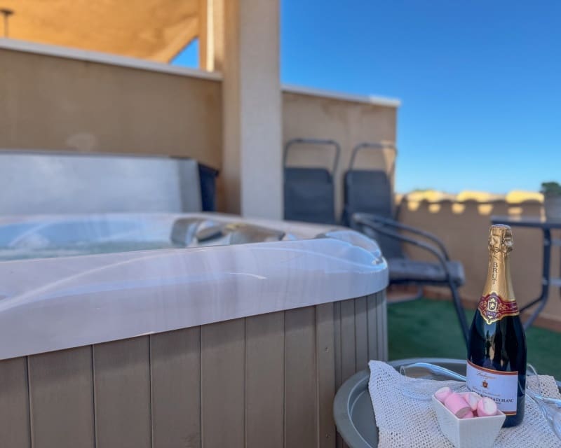 2 soveværelse Lejlighed til salg i Villamartin med swimmingpool - € 215.000 (Ref: 9862434)