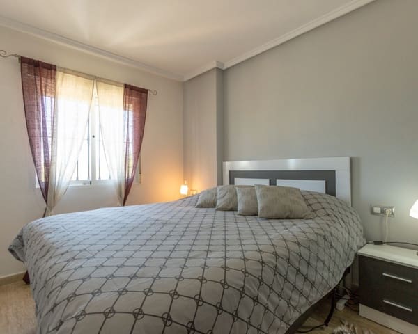 2 soveværelse Lejlighed til salg i Villamartin, Orihuela med swimmingpool - € 215.000 (Ref: 9862434)