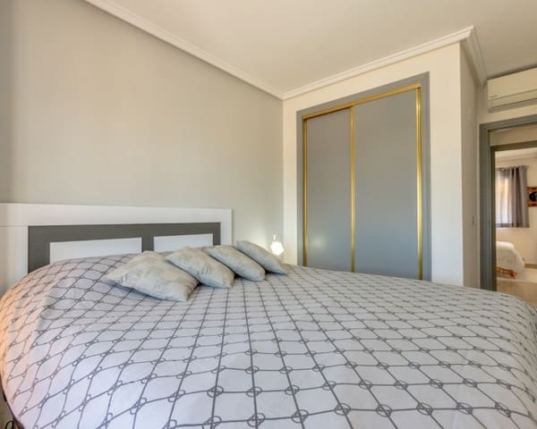 2 soveværelse Lejlighed til salg i Villamartin, Orihuela med swimmingpool - € 215.000 (Ref: 9862434)