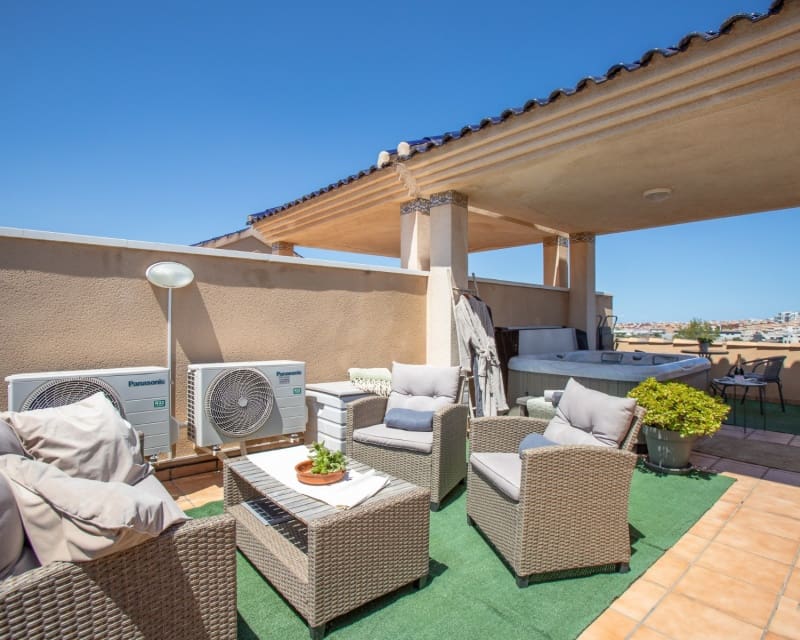 2 soveværelse Lejlighed til salg i Villamartin med swimmingpool - € 215.000 (Ref: 9862434)