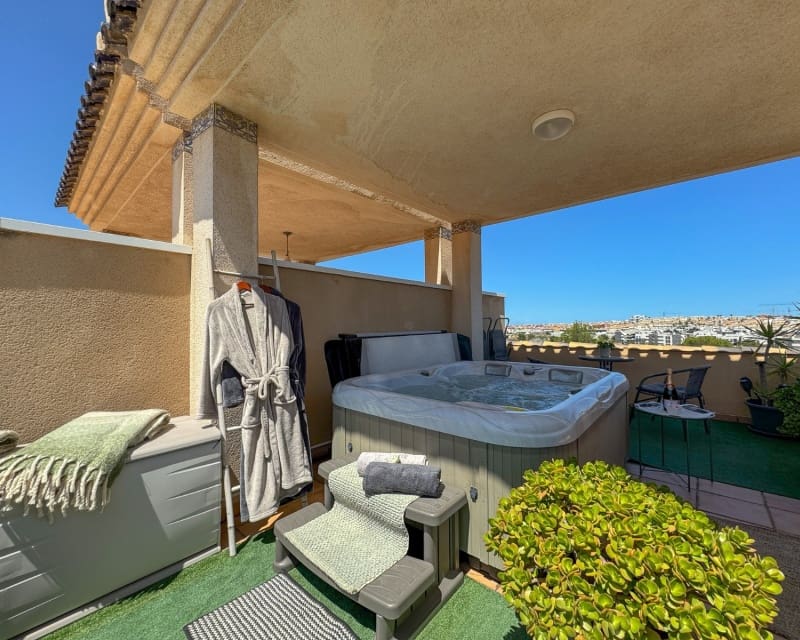 2 soveværelse Lejlighed til salg i Villamartin med swimmingpool - € 215.000 (Ref: 9862434)