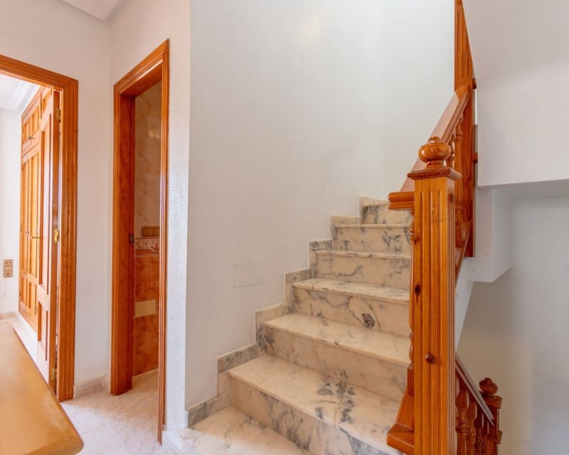 2 bedroom Villa for sale in Playa Flamenca with pool - € 209,000 (Ref: 9862435)