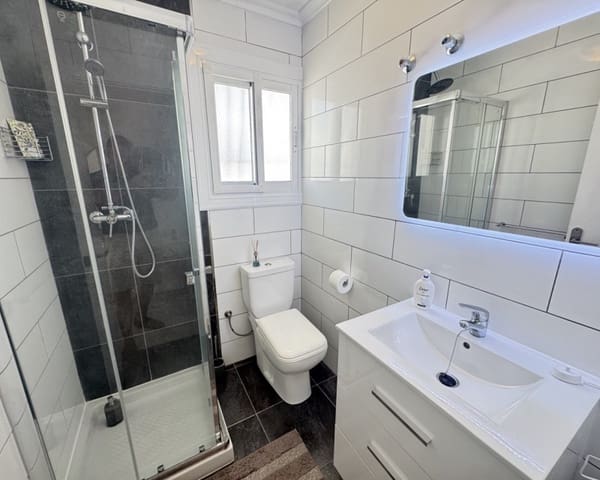 2 sovrum Villa till salu i Villamartin, Orihuela med pool - 299 995 € (Ref: 9862438)