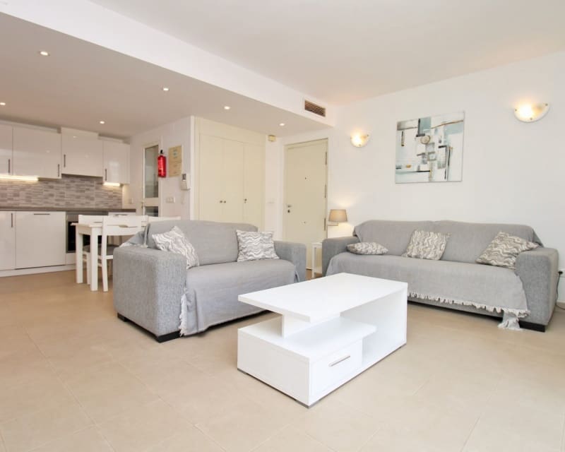 3 soveværelse Lejlighed til salg i Playa Flamenca med swimmingpool - € 225.000 (Ref: 9862439)