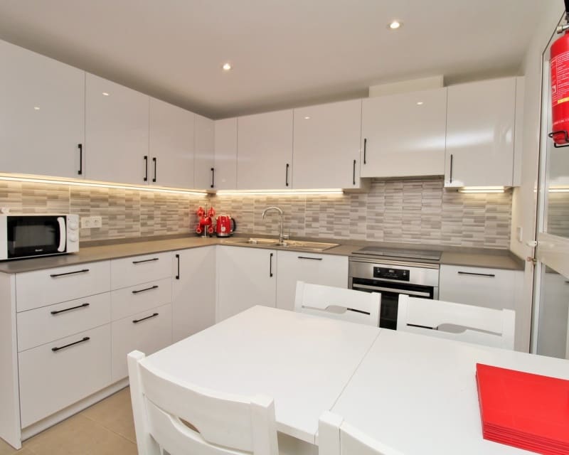 3 soveværelse Lejlighed til salg i Playa Flamenca med swimmingpool - € 225.000 (Ref: 9862439)